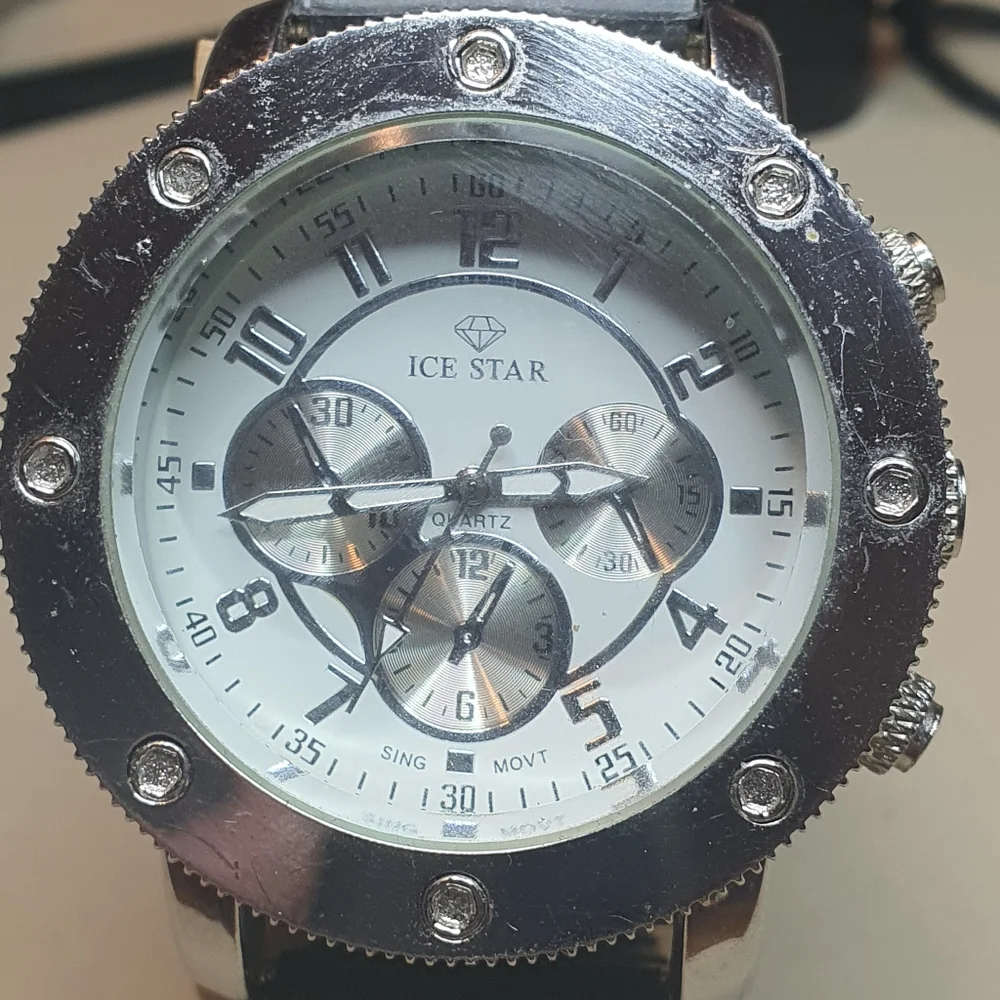 10/$20 Ice Star K-20910 Silver/White Men's Watch w/Rubber Strap
